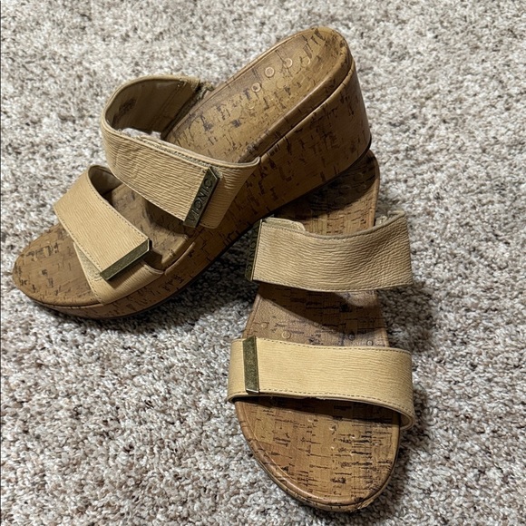 Vionic Tan Cork Sandals - Picture 1 of 6